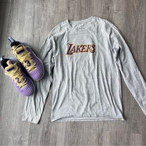 Vintage Y2K Los Angeles Lakers Grey Long Sleeve Shirt